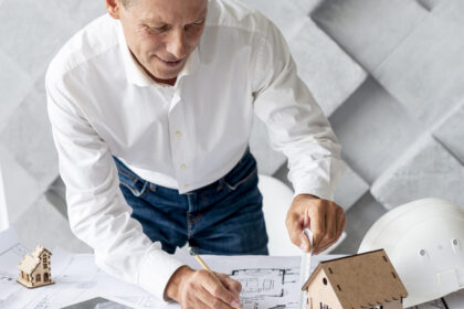 Comparaison des constructeurs de maisons à Rennes : quels critères regarder avant de signer ?